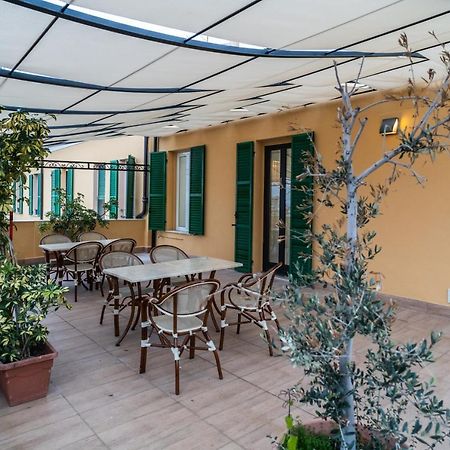 Hotel Globo Suite-Correnti Hotels San Remo Buitenkant foto