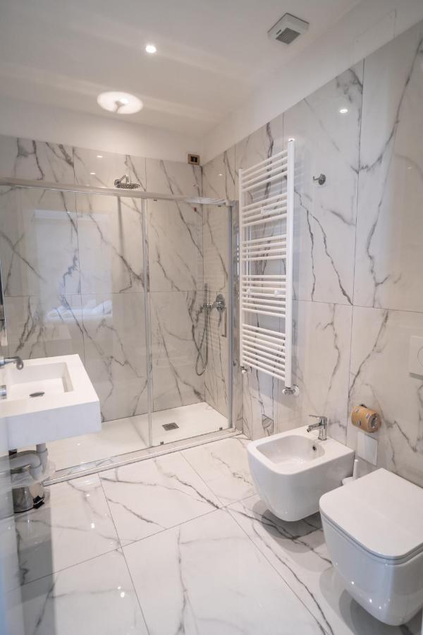Hotel Globo Suite-Correnti Hotels San Remo Buitenkant foto