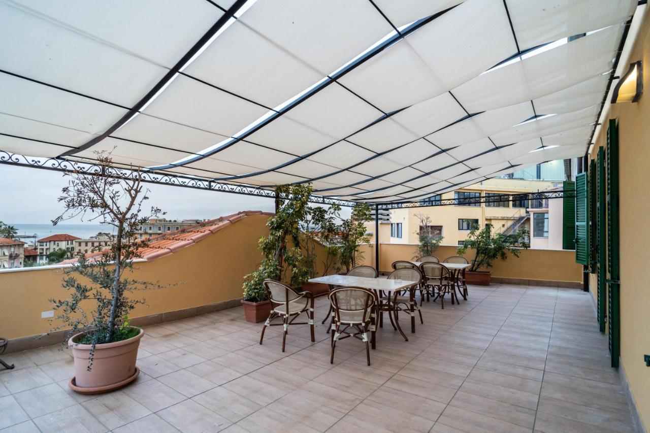 Hotel Globo Suite-Correnti Hotels San Remo Buitenkant foto