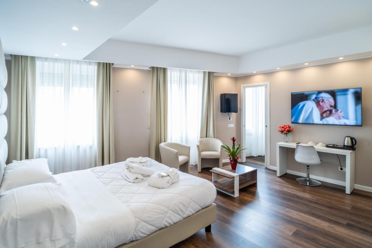 Hotel Globo Suite-Correnti Hotels San Remo Buitenkant foto