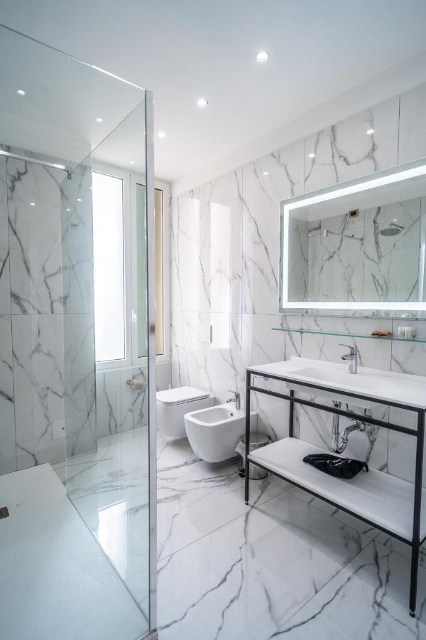 Hotel Globo Suite-Correnti Hotels San Remo Buitenkant foto