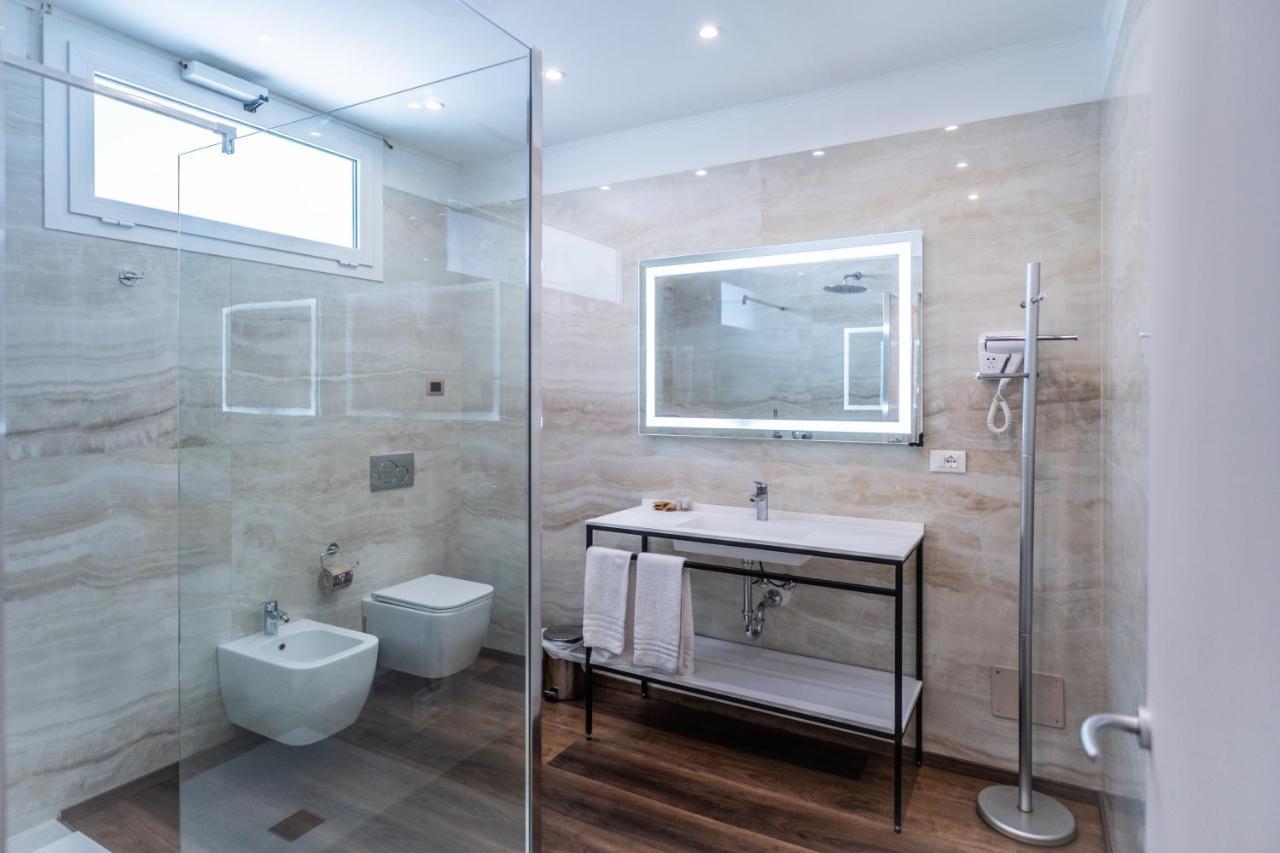 Hotel Globo Suite-Correnti Hotels San Remo Buitenkant foto