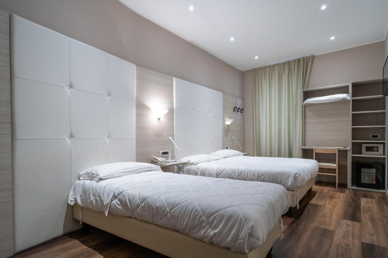 Hotel Globo Suite-Correnti Hotels San Remo Buitenkant foto