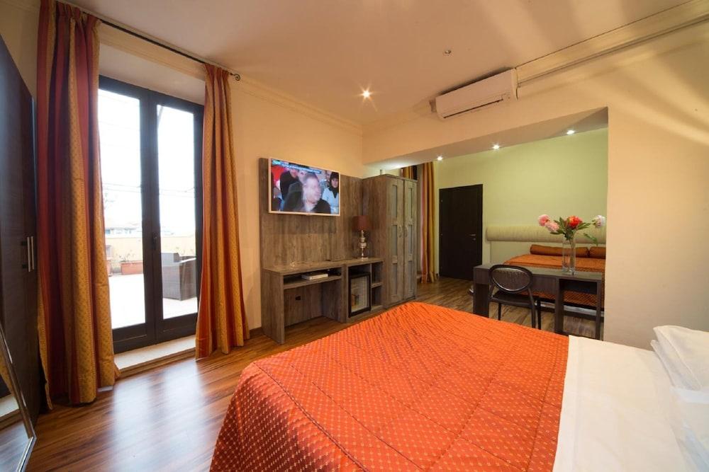 Hotel Globo Suite-Correnti Hotels San Remo Buitenkant foto